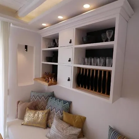 Narcissus Luxury Appartement *
