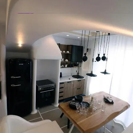 Narcissus Luxury Appartement *