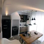 Narcissus Luxury Apartment *